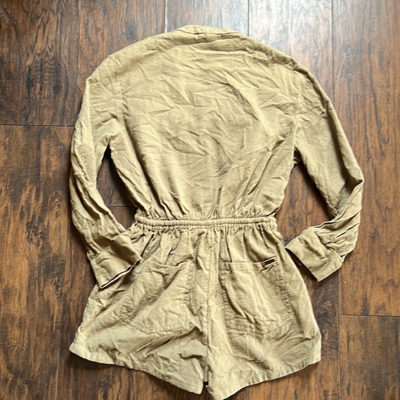 Billabong Green CottonWake The Night LongSleeved Romper - Picture 8 of 9